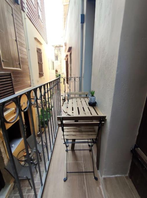 Giorgos & Chara Studio In The Old Port Chania  Bagian luar foto